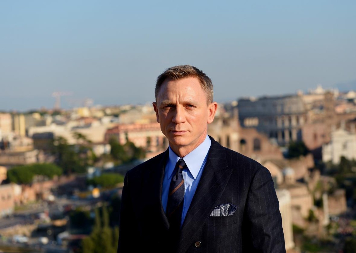 Daniel Craig Cover Photo
